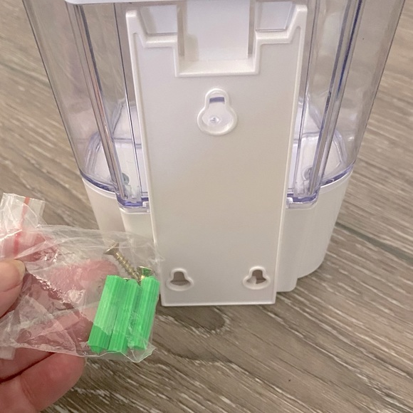 NEW! Touch Free Automatic Soap Dispenser Hand Sanitizer Wall Mounted White - Picture 5 of 15